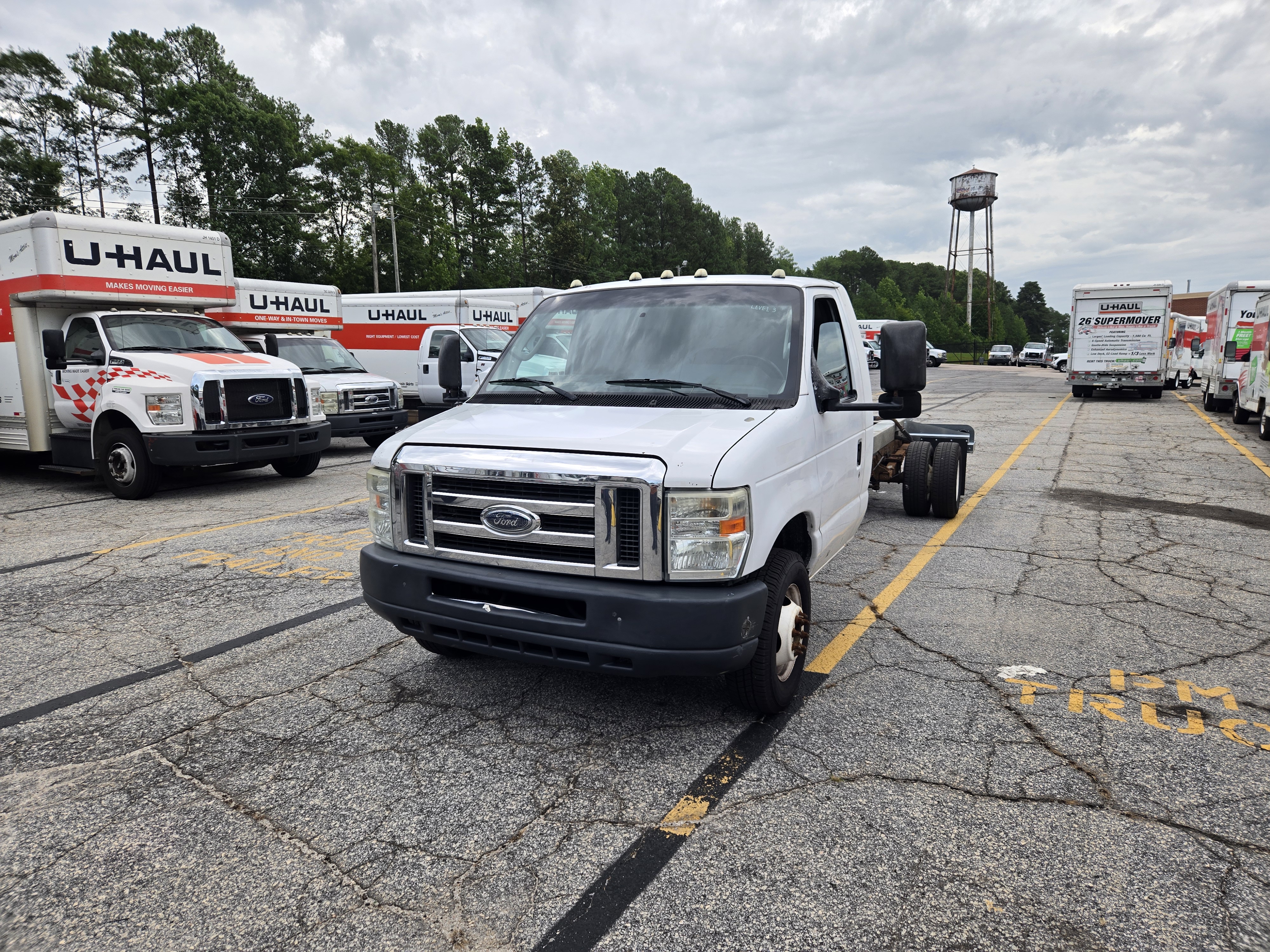 Used 2011 20 ' Cab and Chassis for sale