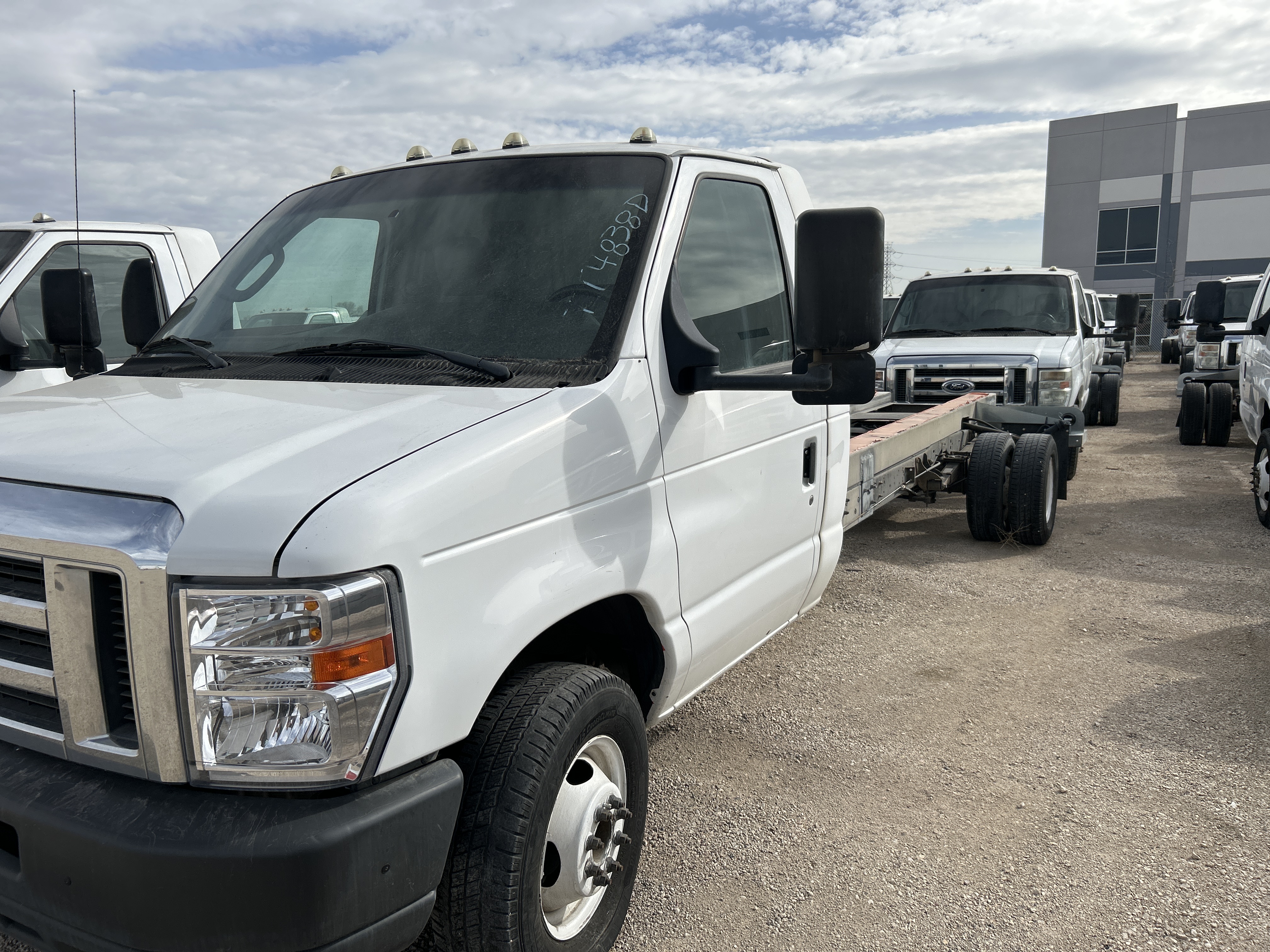 Used 2011 20 ' Cab and Chassis for sale