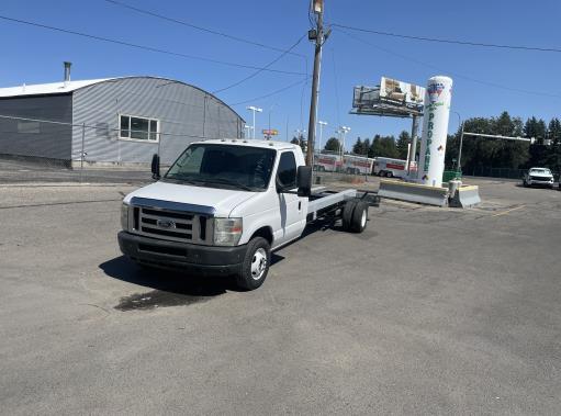 Used 2011 20 ' Cab and Chassis for sale