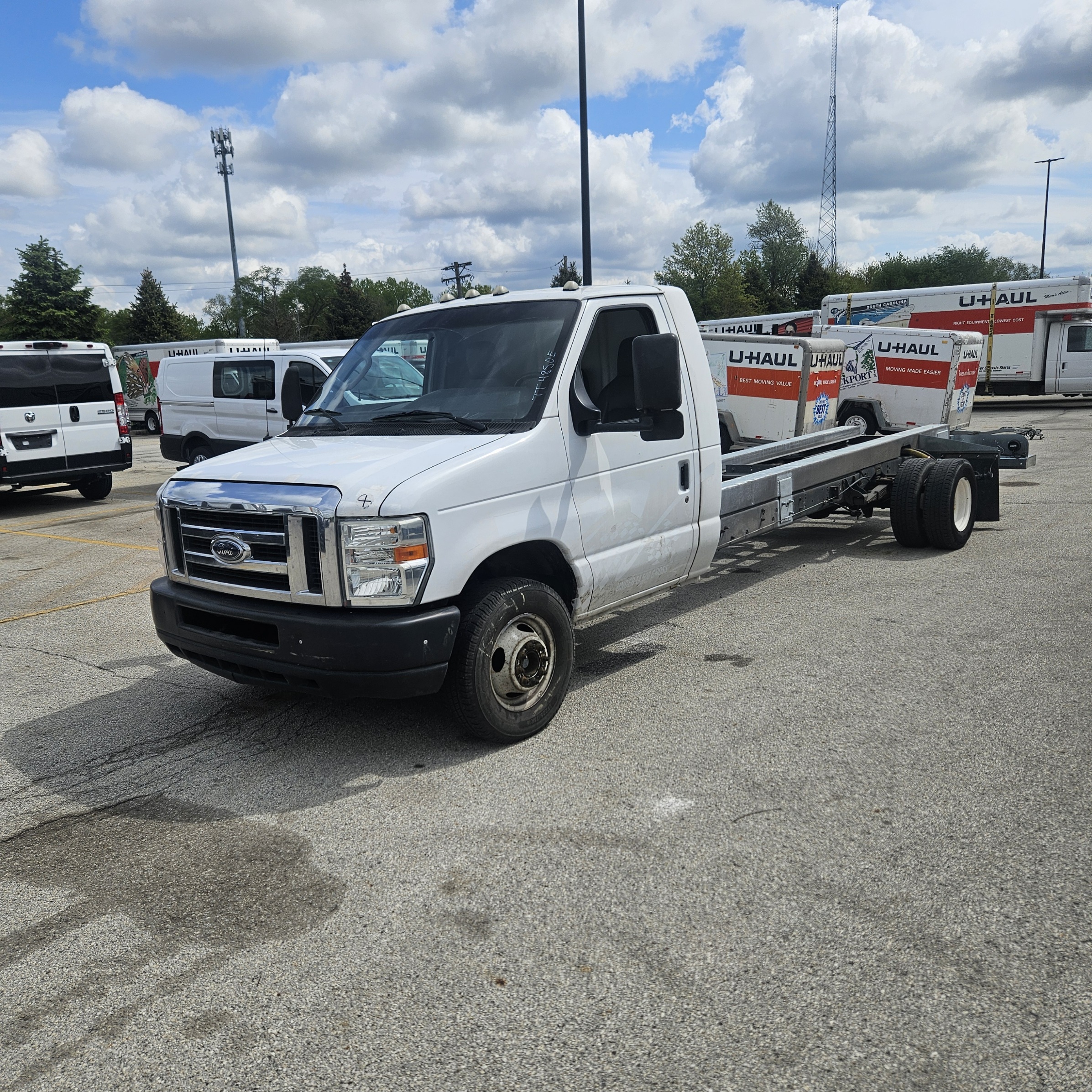 Used 2012 20 ' Cab and Chassis for sale