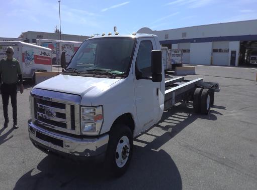 Used 2011 20 ' Cab and Chassis for sale