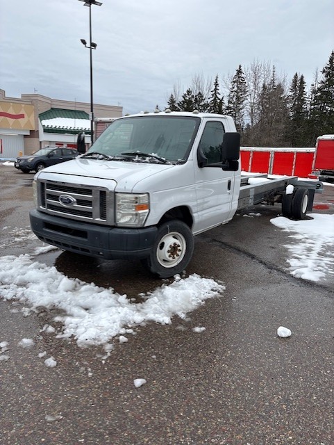 Used 2011 20 ' Cab and Chassis for sale