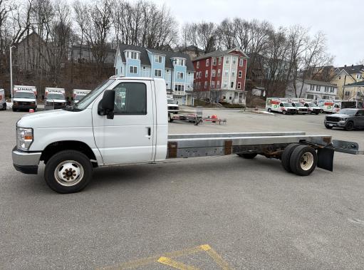 Used 2011 20 ' Cab and Chassis for sale