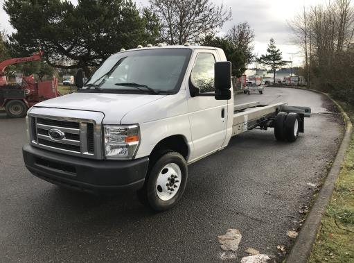 Used 2011 20 ' Cab and Chassis for sale