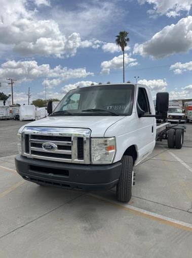 Used 2012 20 ' Cab and Chassis for sale