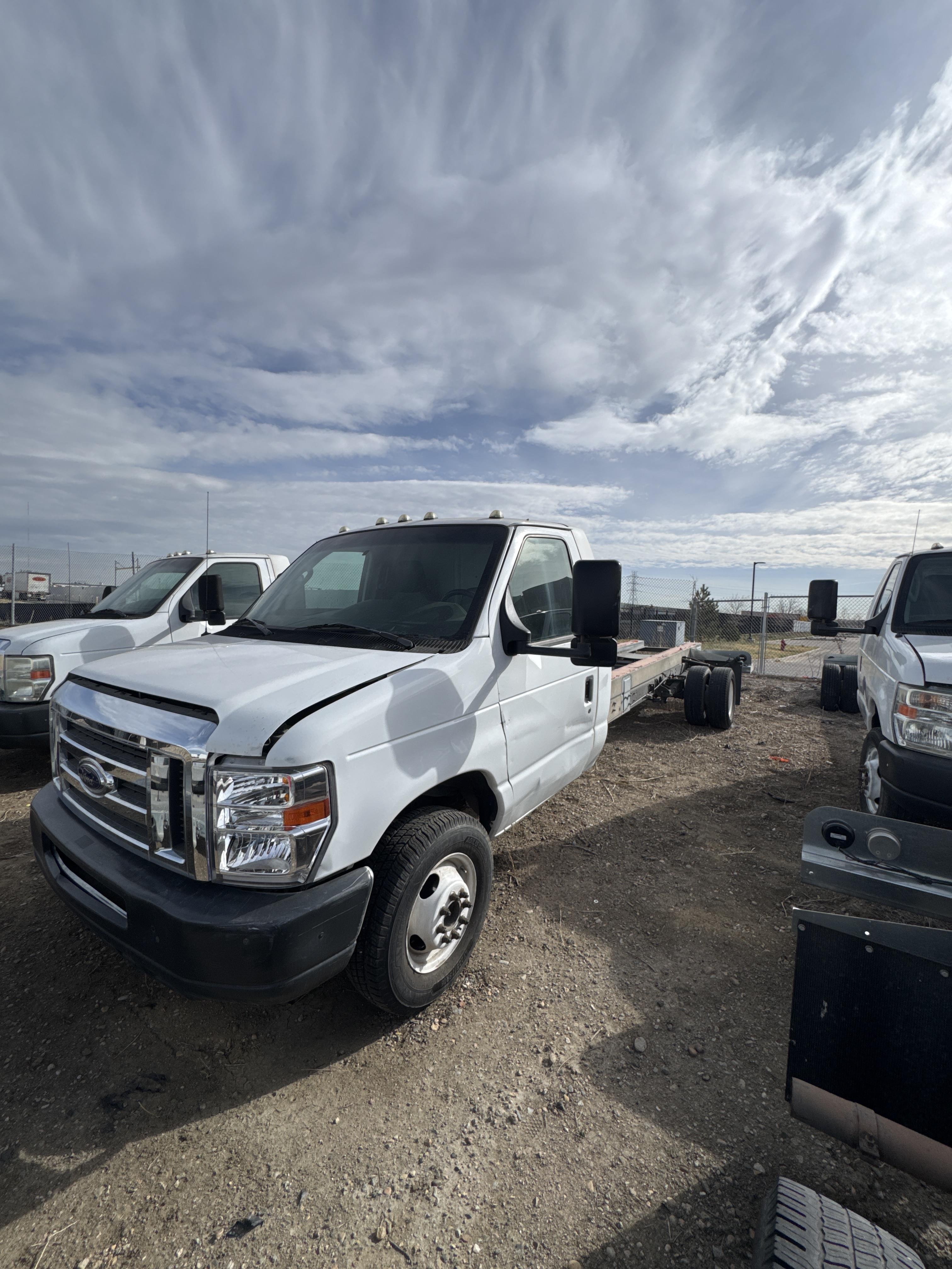 Used 2011 20 ' Cab and Chassis for sale