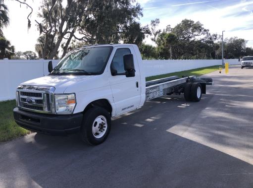 Used 2011 20 ' Cab and Chassis for sale