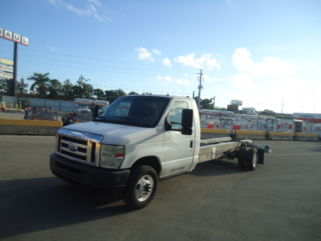 Used 2012 20 ' Cab and Chassis for sale