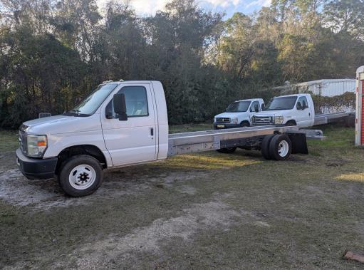 Used 2011 20 ' Cab and Chassis for sale