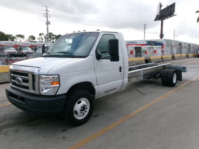 Used 2012 20 ' Cab and Chassis for sale