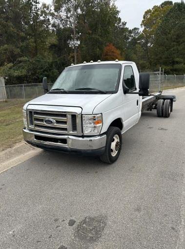 Used 2011 20 ' Cab and Chassis for sale