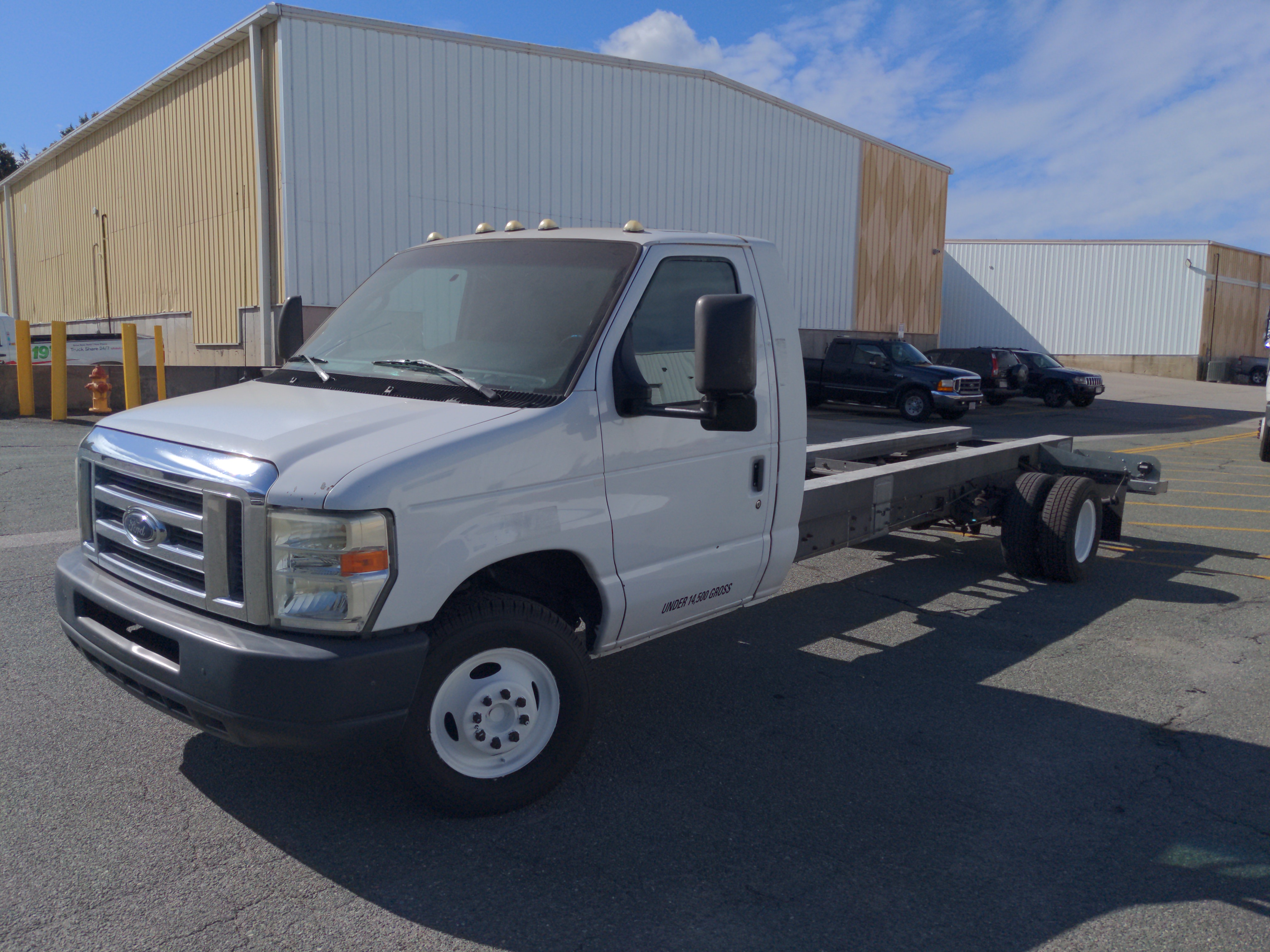 Used 2011 20 ' Cab and Chassis for sale