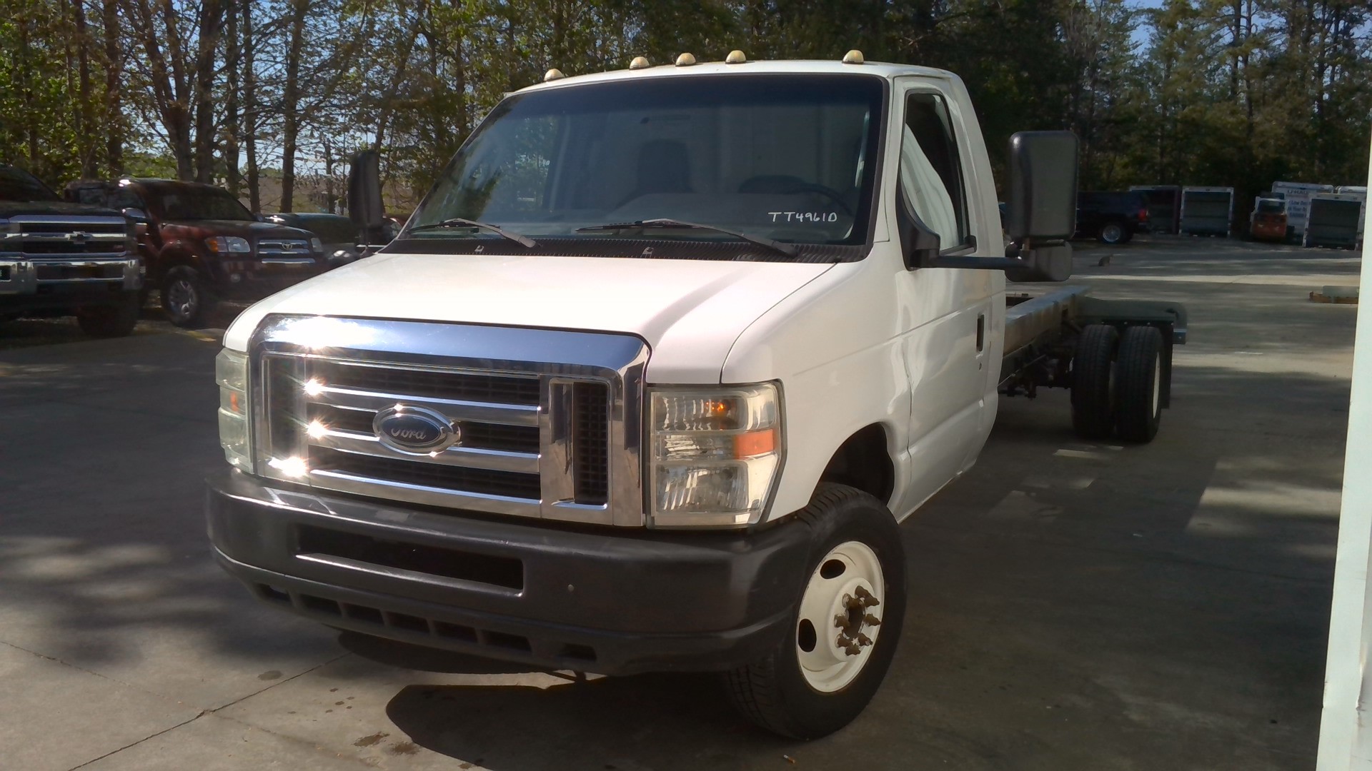Used 2011 20 ' Cab and Chassis for sale