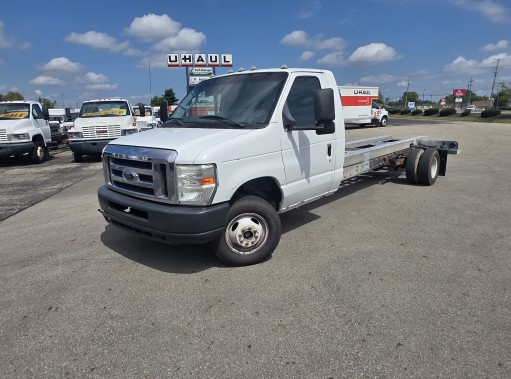 Used 2012 20 ' Cab and Chassis for sale