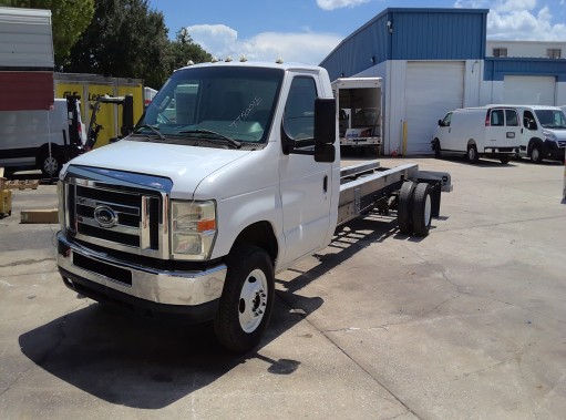 Used 2012 20 ' Cab and Chassis for sale