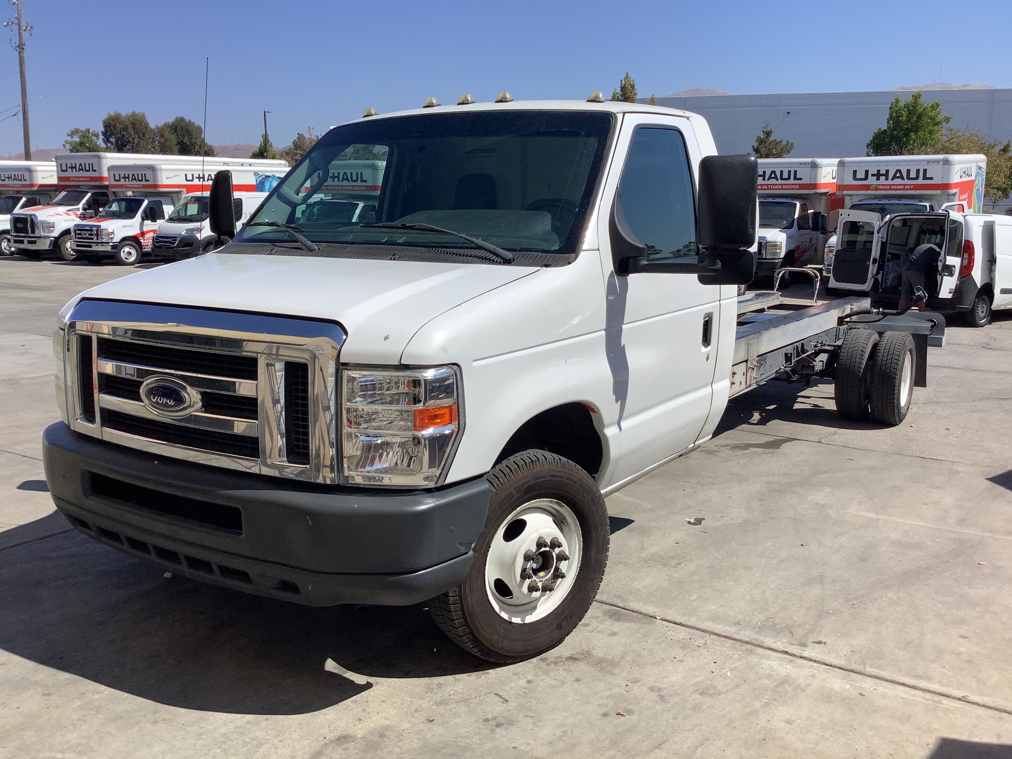 Used 2012 20 ' Cab and Chassis for sale