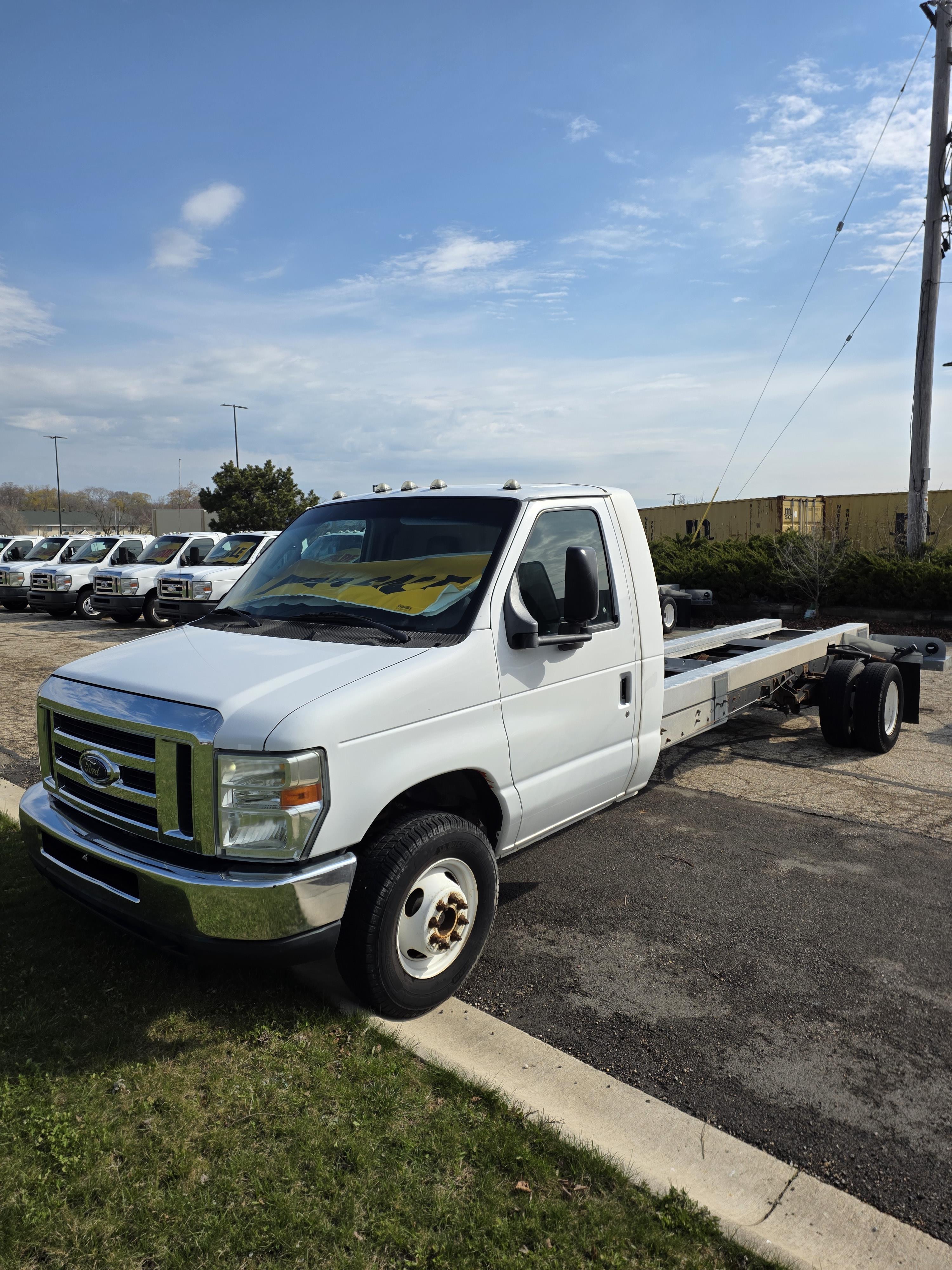 Used 2011 20 ' Cab and Chassis for sale