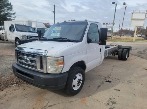 Used 2011 20 ' Cab and Chassis for sale