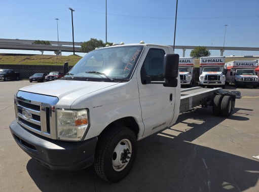 Used 2012 20 ' Cab and Chassis for sale