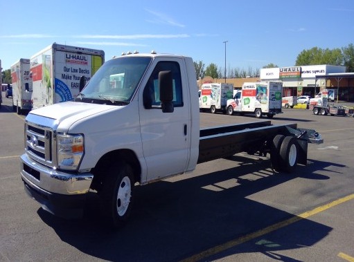 Used 2011 20 ' Cab and Chassis for sale