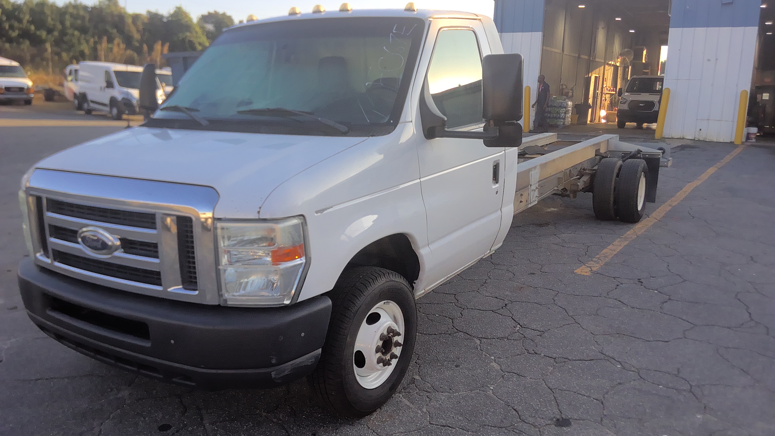 Used 2012 20 ' Cab and Chassis for sale