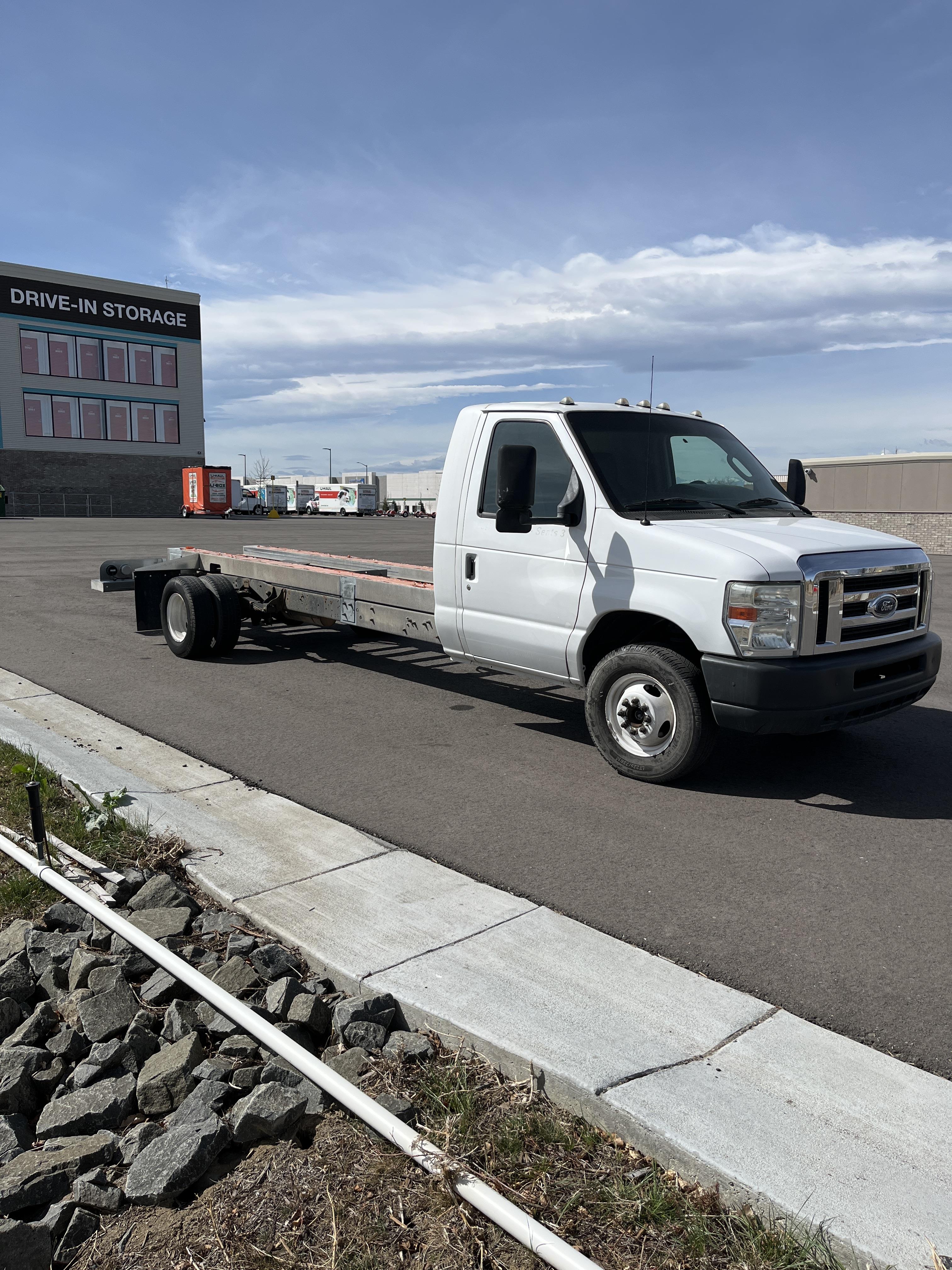 Used 2011 20 ' Cab and Chassis for sale