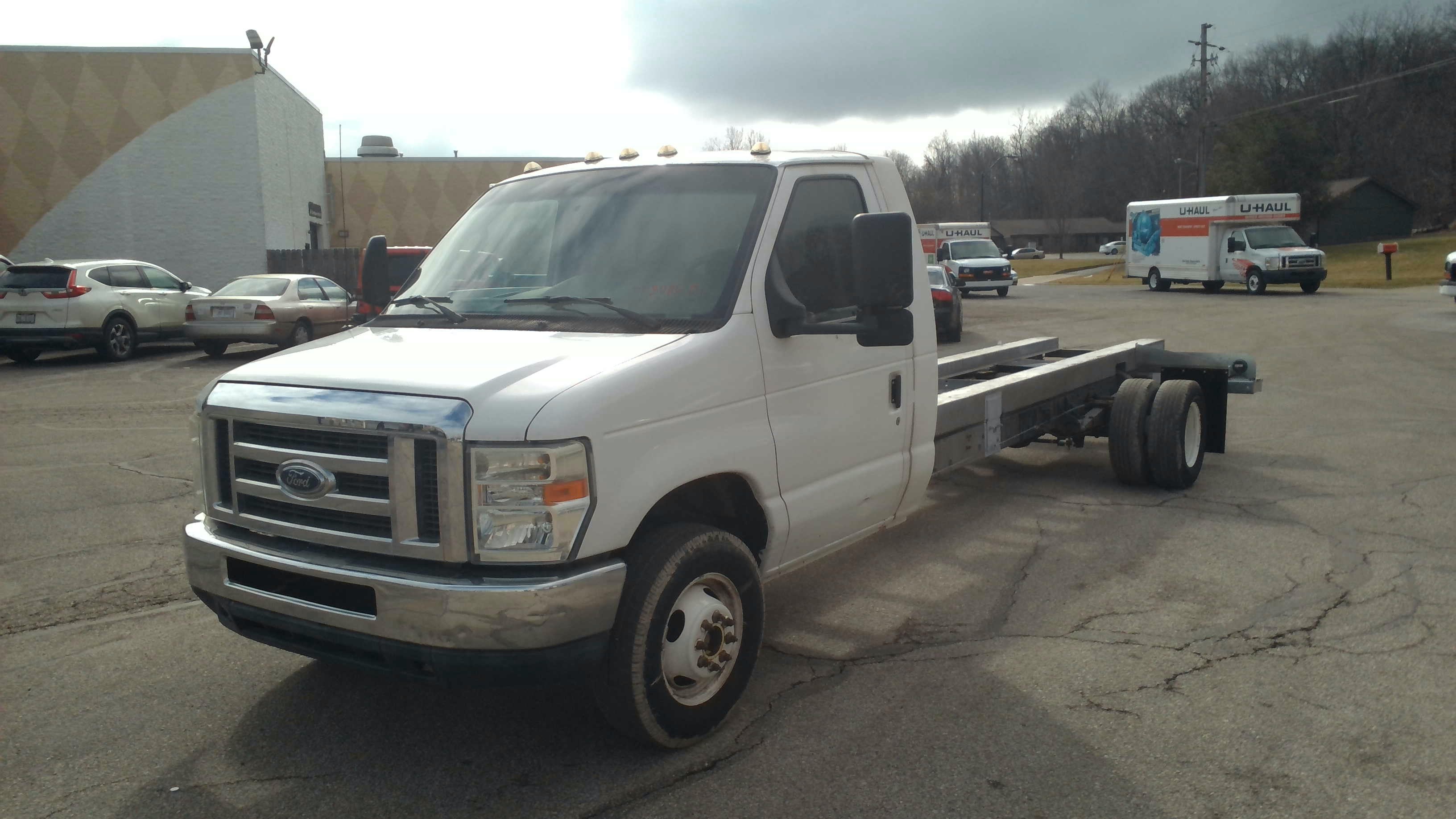 Used 2011 20 ' Cab and Chassis for sale