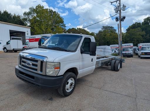 Used 2012 20 ' Cab and Chassis for sale