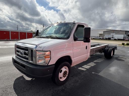 Used 2011 20 ' Cab and Chassis for sale