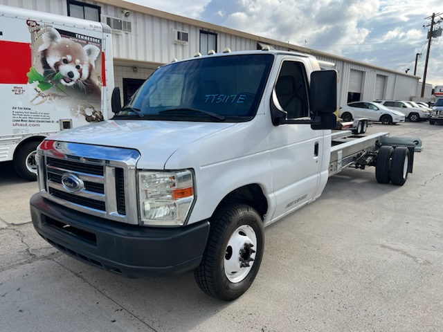 Used 2012 20 ' Cab and Chassis for sale