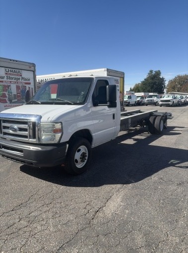Used 2012 20 ' Cab and Chassis for sale