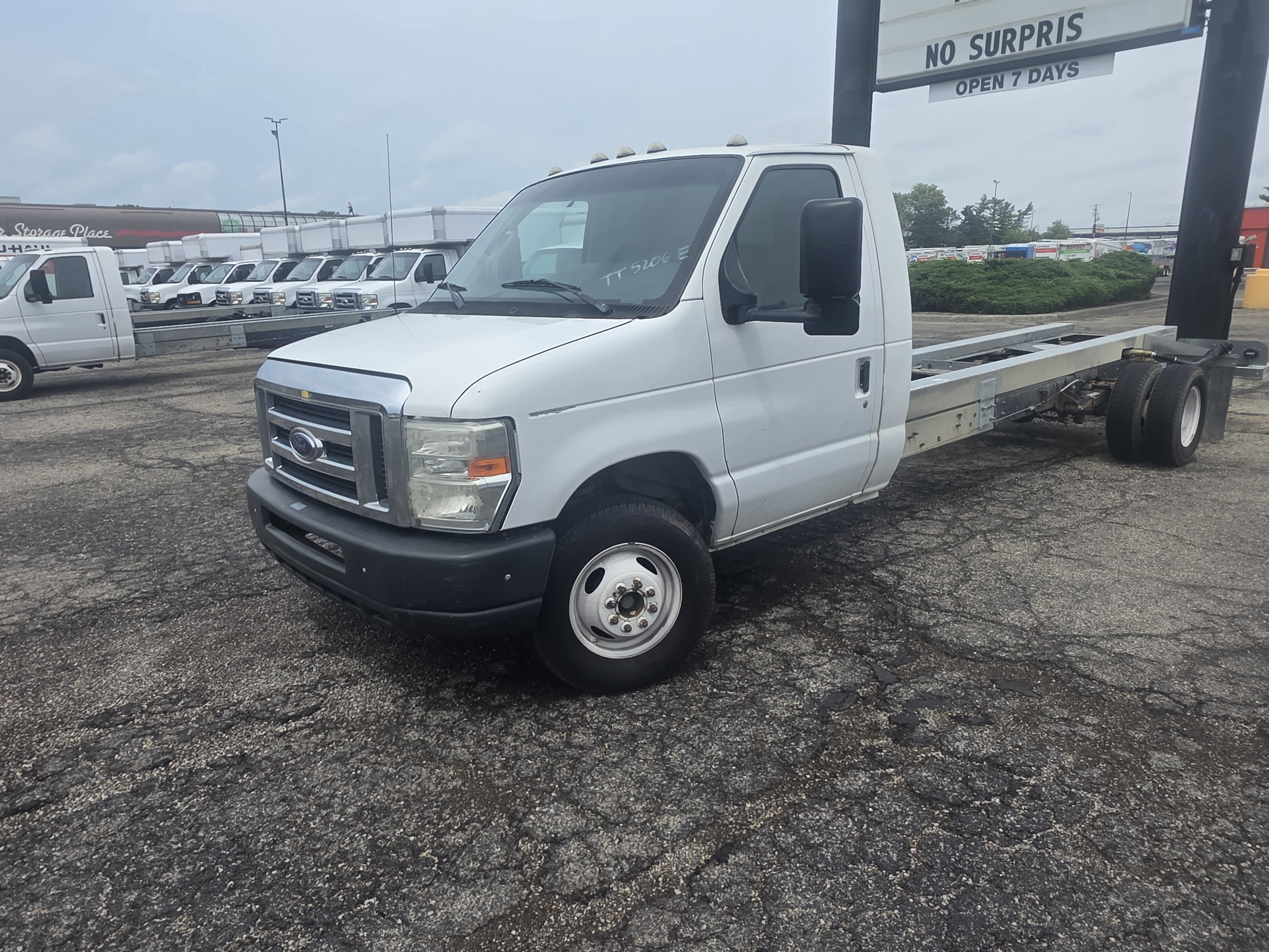 Used 2012 20 ' Cab and Chassis for sale