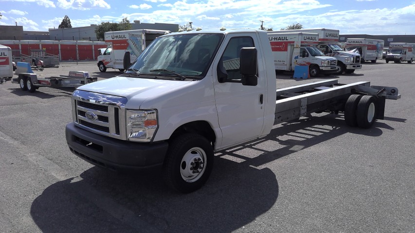 Used 2011 20 ' Cab and Chassis for sale