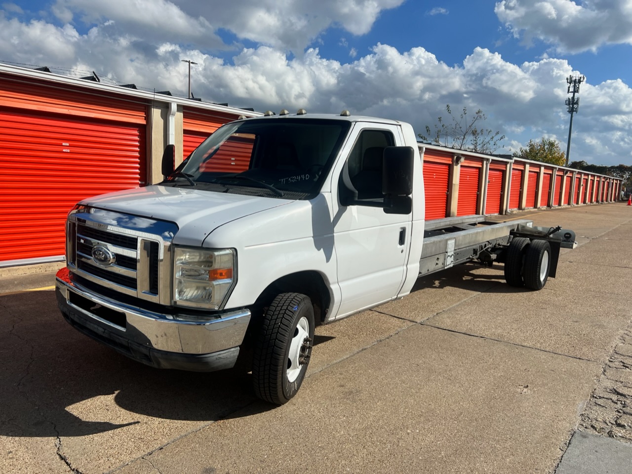 Used 2011 20 ' Cab and Chassis for sale