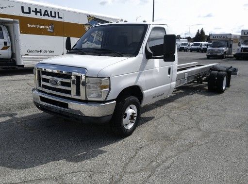 Used 2011 20 ' Cab and Chassis for sale