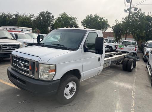 Used 2011 20 ' Cab and Chassis for sale