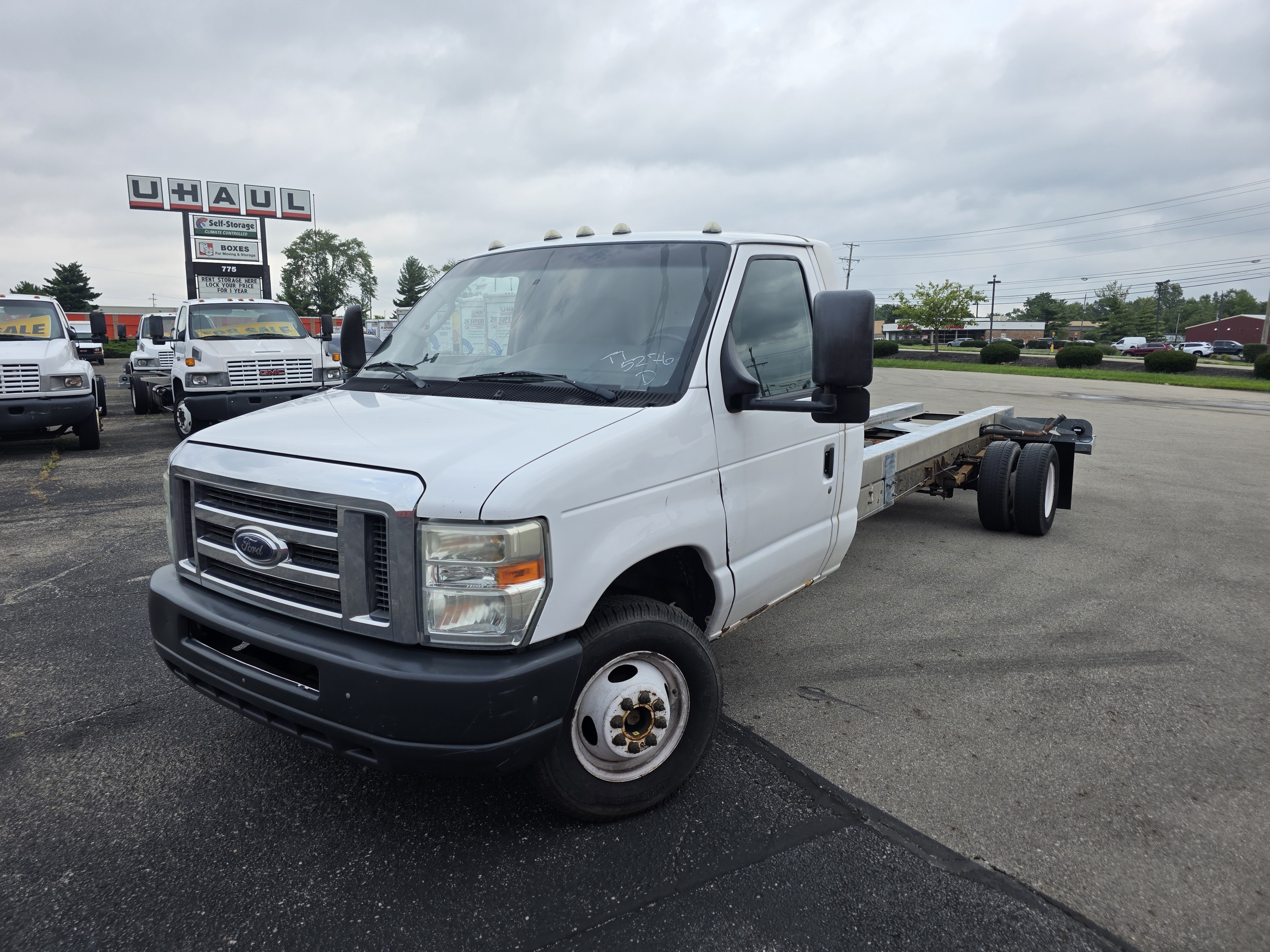 Used 2011 20 ' Cab and Chassis for sale