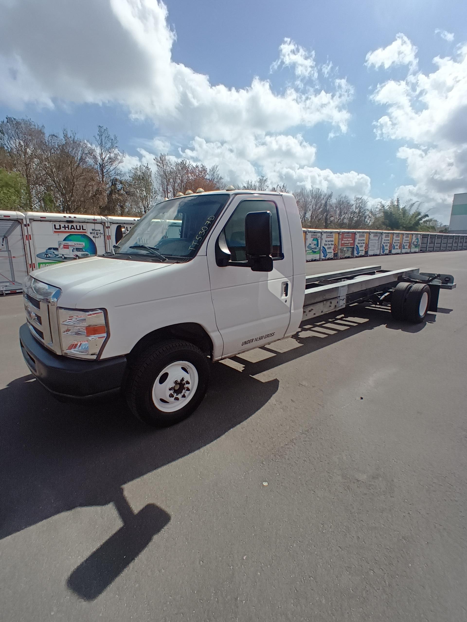 Used 2011 20 ' Cab and Chassis for sale