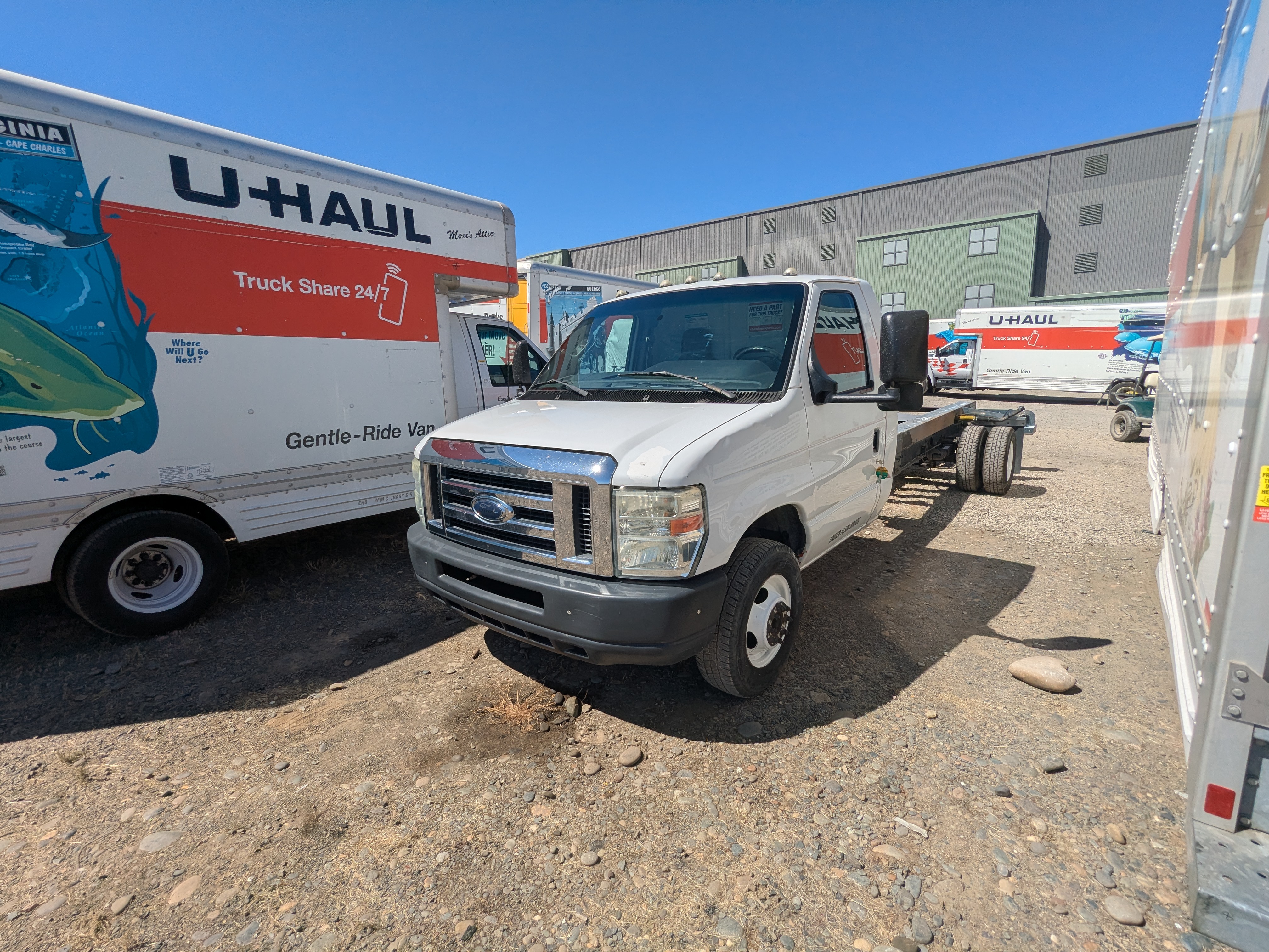 Used 2012 20 ' Cab and Chassis for sale