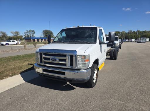 Used 2011 20 ' Cab and Chassis for sale