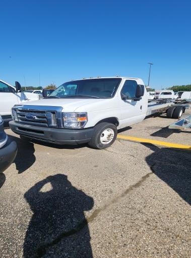 Used 2011 20 ' Cab and Chassis for sale