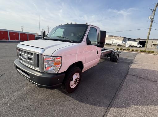 Used 2012 20 ' Cab and Chassis for sale