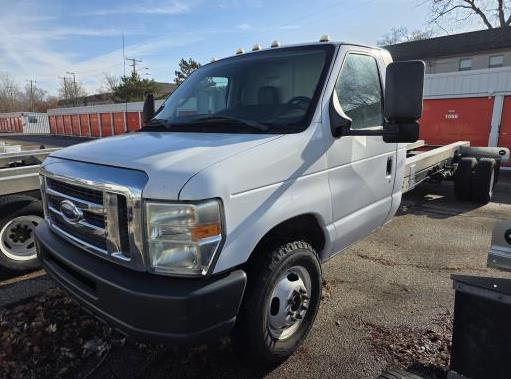 Used 2011 20 ' Cab and Chassis for sale