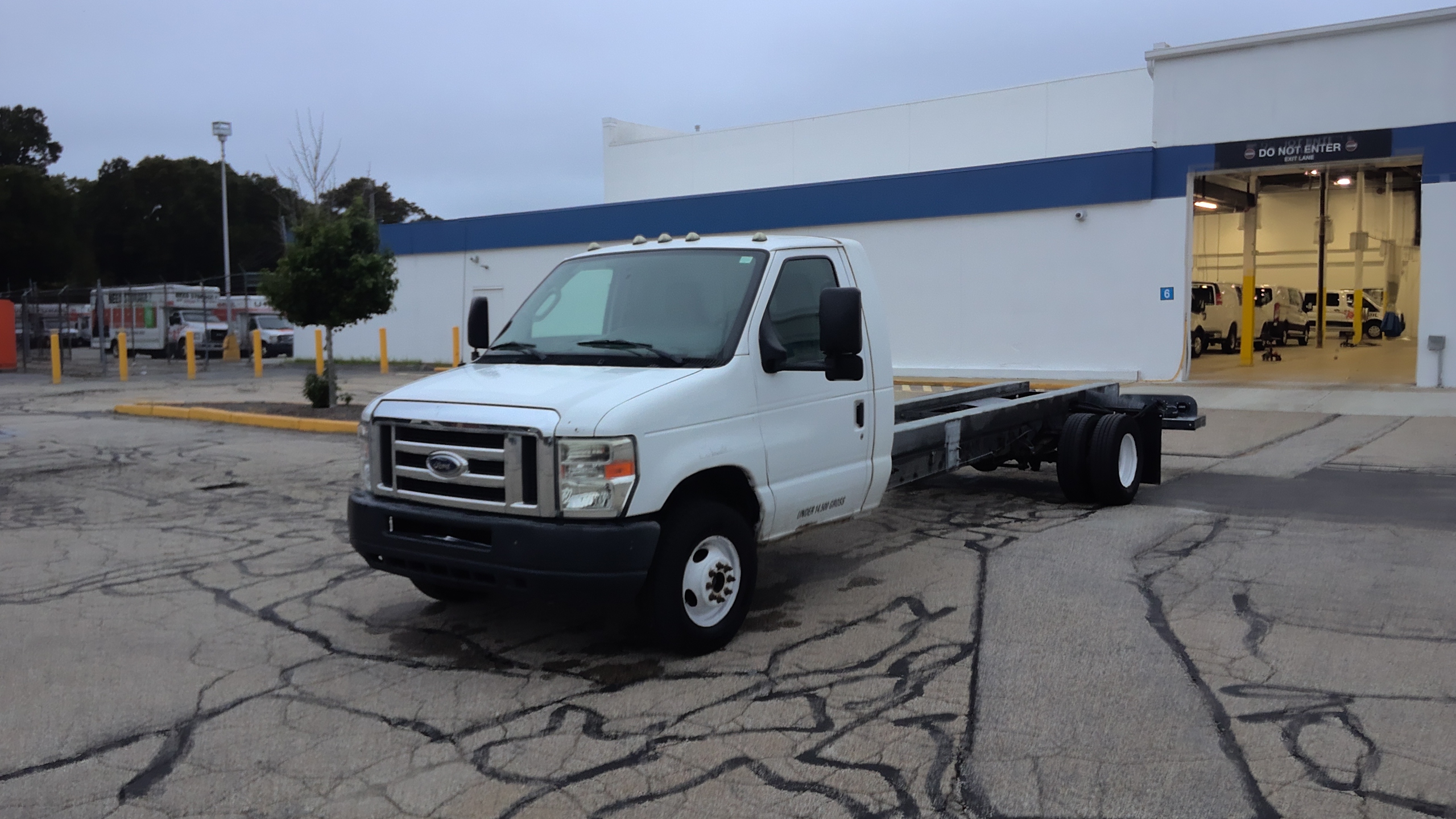 Used 2012 20 ' Cab and Chassis for sale
