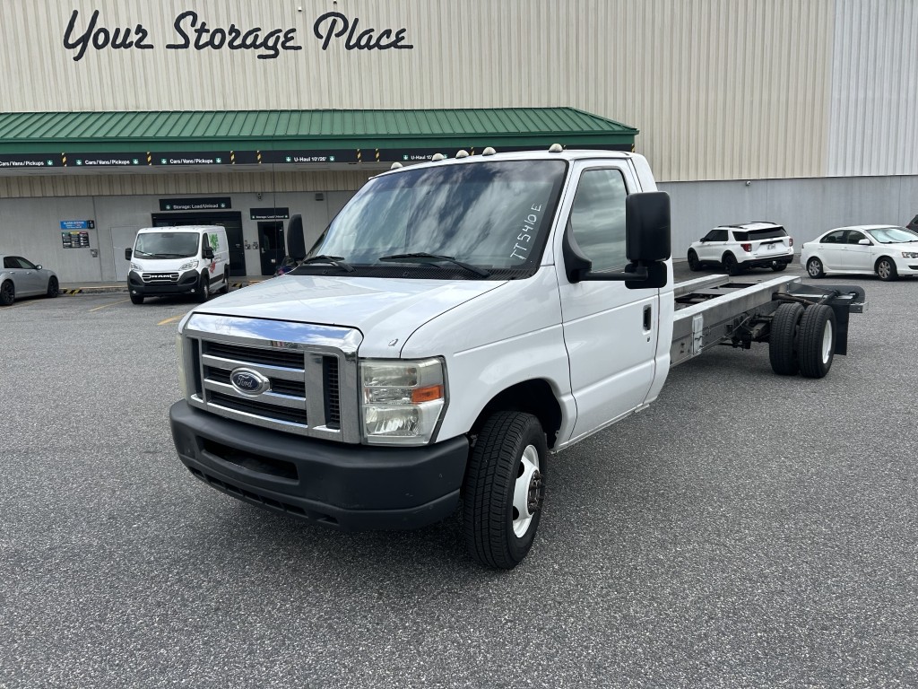 Used 2012 20 ' Cab and Chassis for sale