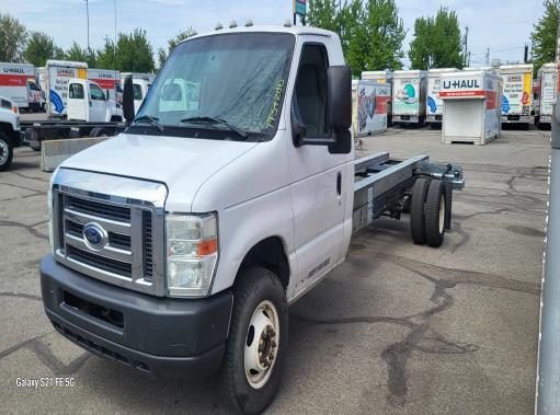 Used 2011 20 ' Cab and Chassis for sale