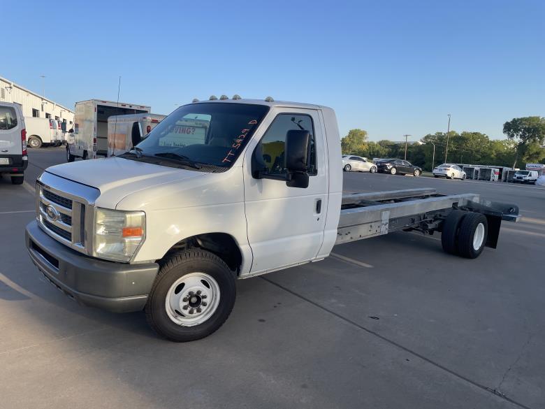 Used 2011 20 ' Cab and Chassis for sale
