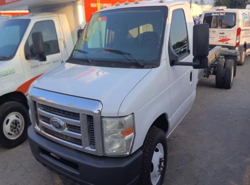 Used 2011 20 ' Cab and Chassis for sale