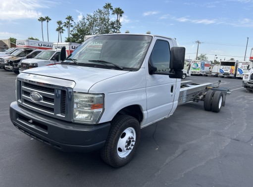 Used 2012 20 ' Cab and Chassis for sale