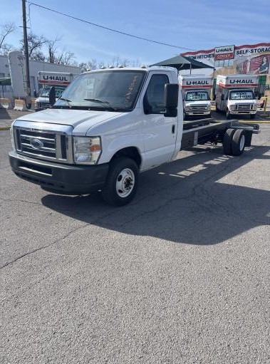 Used 2011 20 ' Cab and Chassis for sale